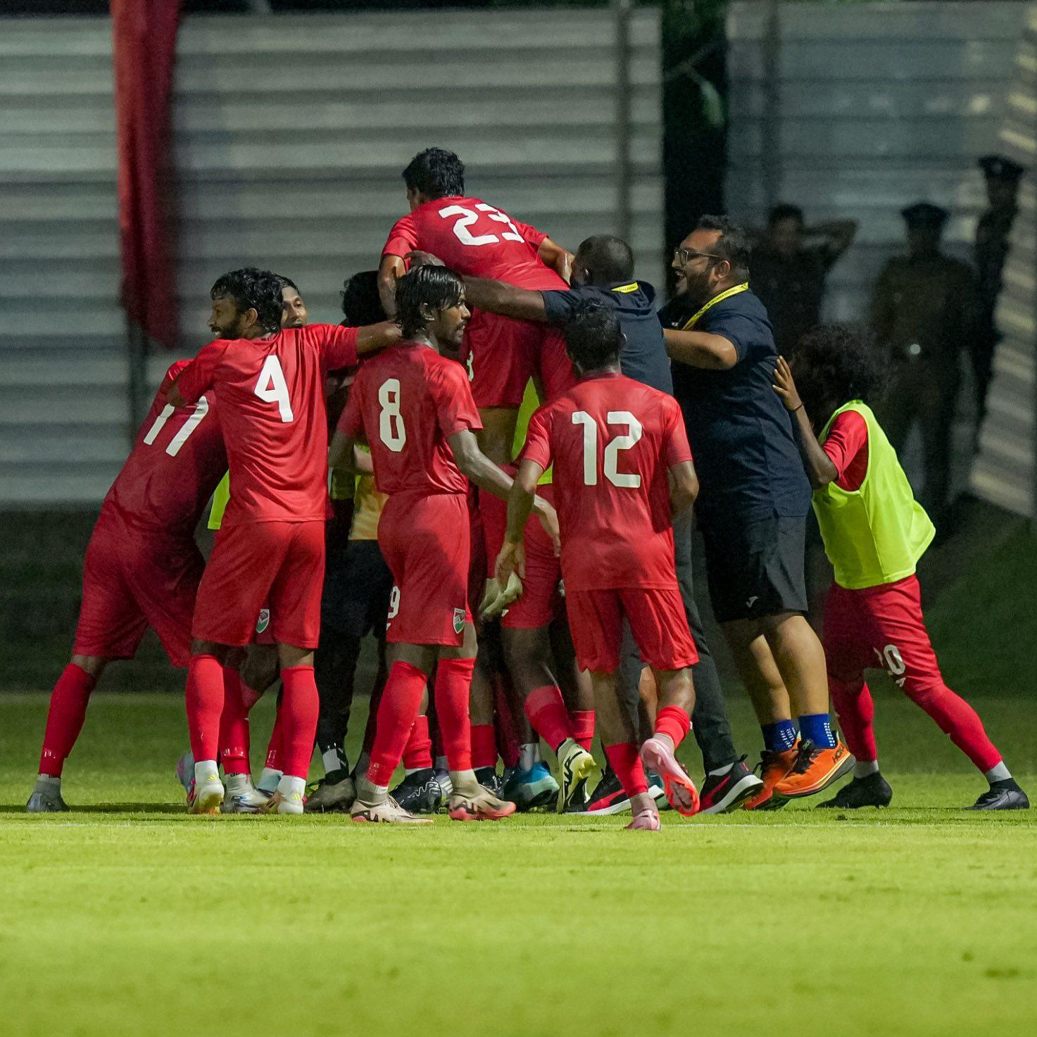 ލަންކާ ބަލިކޮށް ރާއްޖެއިން ސައުތް އޭޝިއަން ސުުޕަކަޕް އުފުލާލައިފި