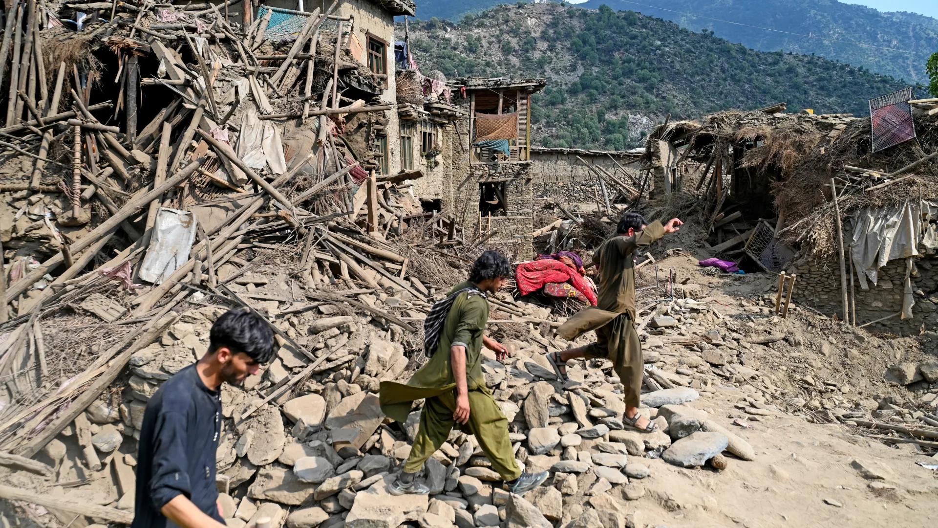 އަފްޣާނިސްތާނަށް އައި ބިންހެލުން: އެތައް ސަތޭކަ ބަޔަކު މަރުވެއްޖެ