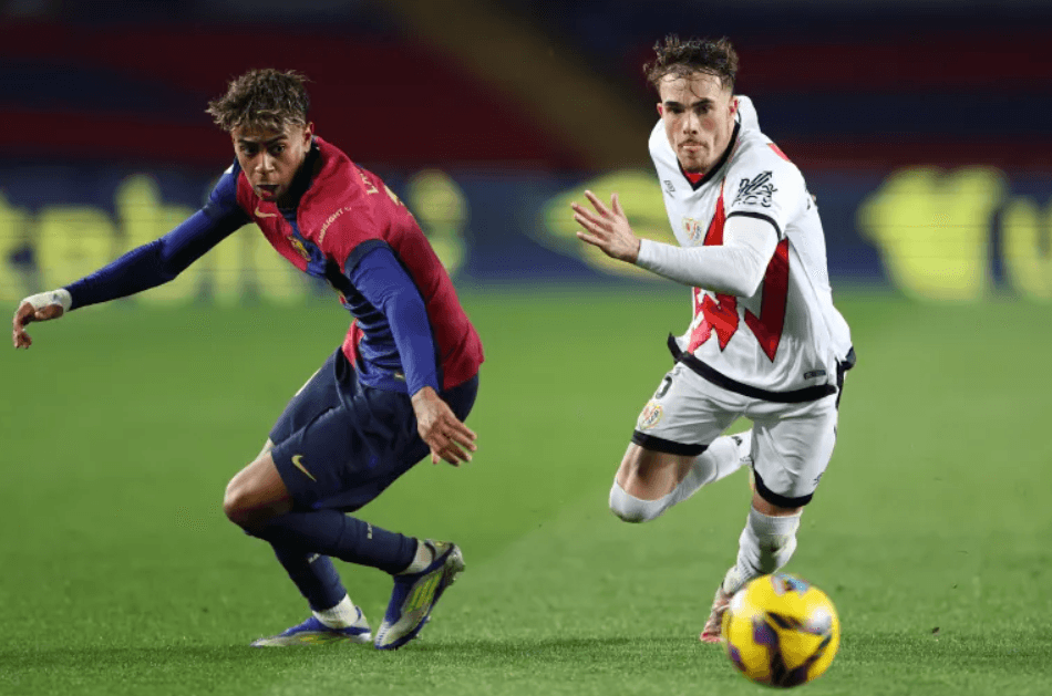 ވީއޭއާރު ނުލައި ޕެނަލްޓީގެ އެހީގައި ބާސާ މޮޅުވަނިކޮށް ޕެރޭޒް އެކަން ހުއްޓުވައިފި