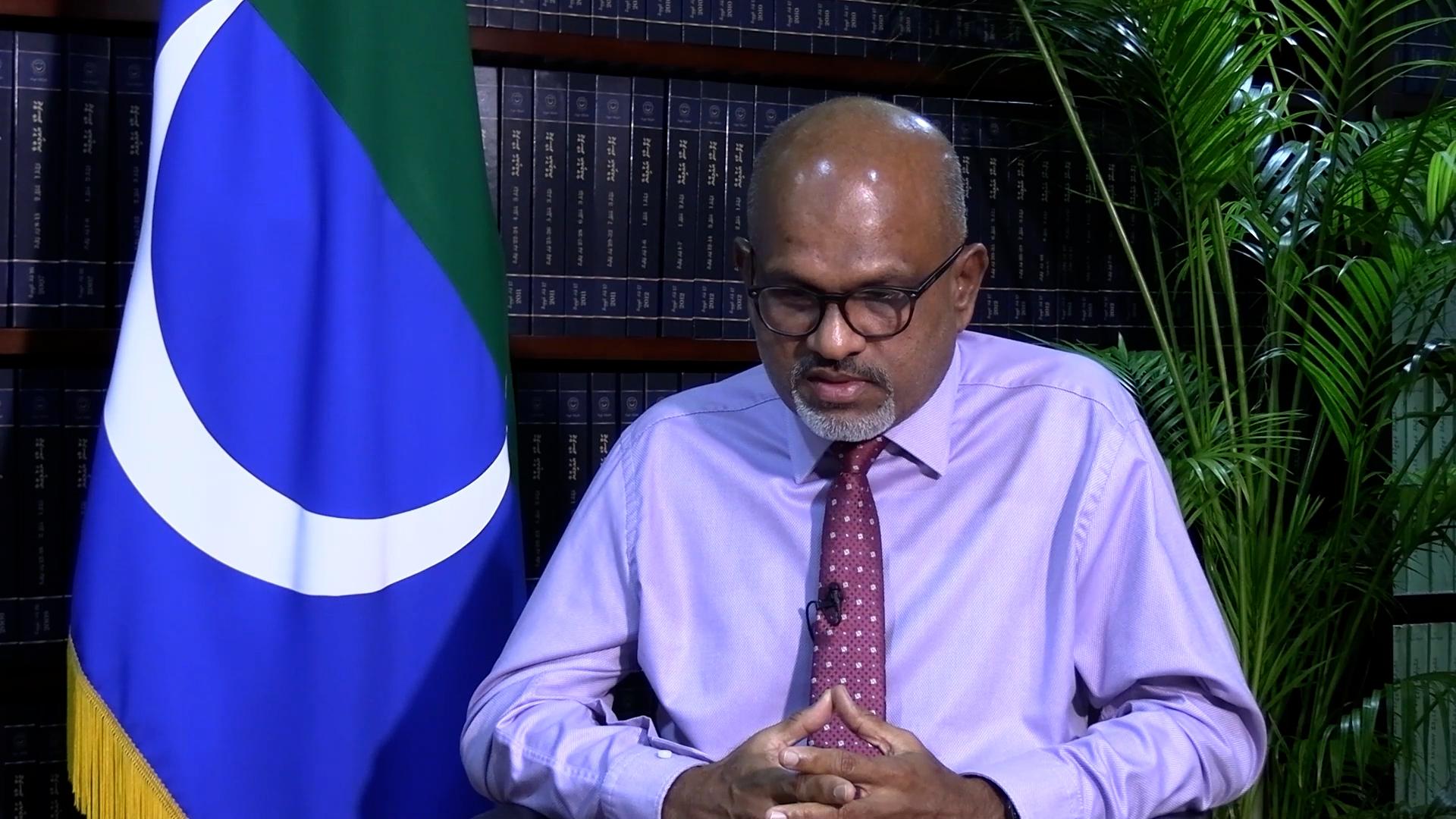 އިންސާނަކަށްވީތީ ހުންނަންޖެހޭ ފެންވަރުވެސް ޔާމީންގެ ކިބައިގައި ނެތް: ނާޒިމް