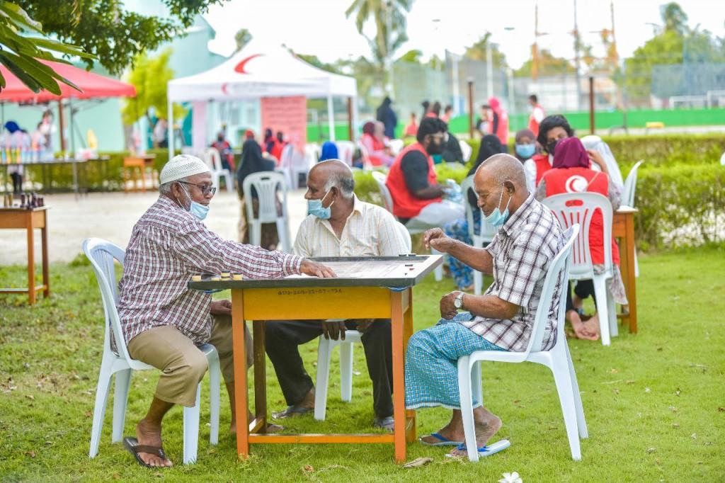 އުމުރުން ދުވަސްވީ މީހުންގެ ދުވަސް ފާހަގަކުރުމަށް މާދަމާ އިސްރަށްވެހިންގެ ހަވީރެއް ބާއްވަނީ