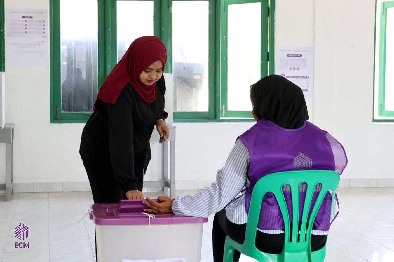 އަންނަ އިންތިޚާބުގައި ވޯޓުދިނުމުގެ ހައްގު 294،937 މީހަކަށް، ޝަކުވާ ހުށަހެޅުމަށް ހުޅުވާލައިފި