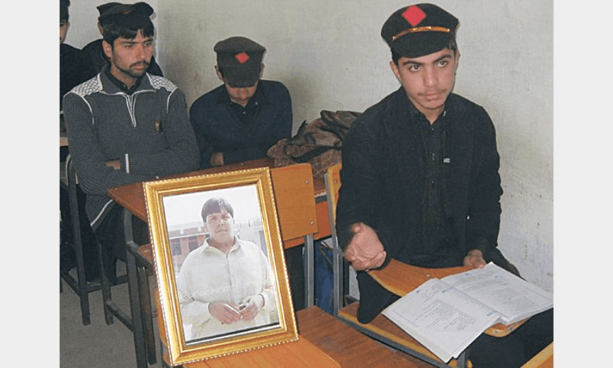 ހަސަންގެ ކްލާހުގެ ދަރިވަރުން ހަސަންގެ ހަނދާން އައު ކުރަނީ،