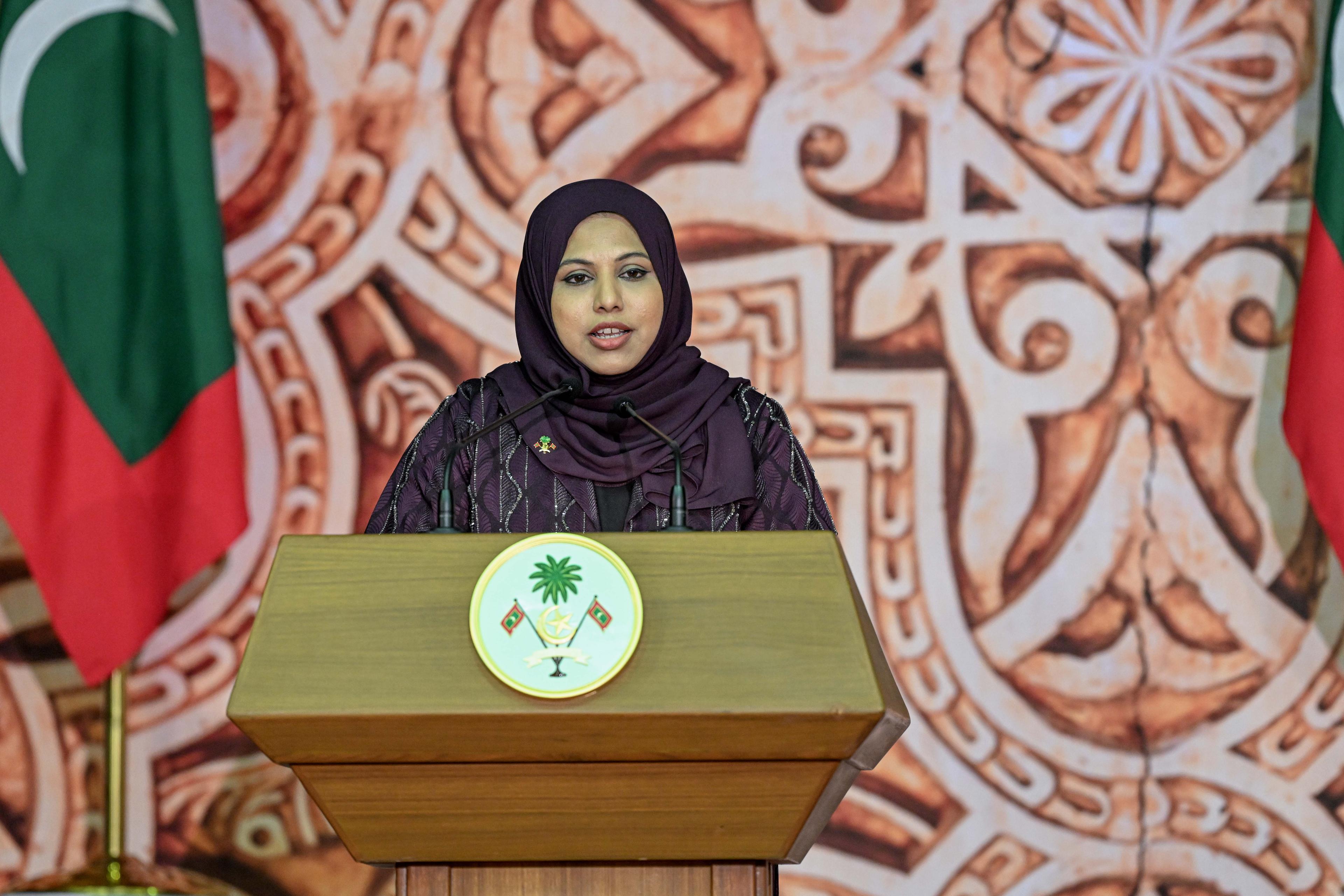 މިނިސްޓަރު ހީނާ ވަލީދު