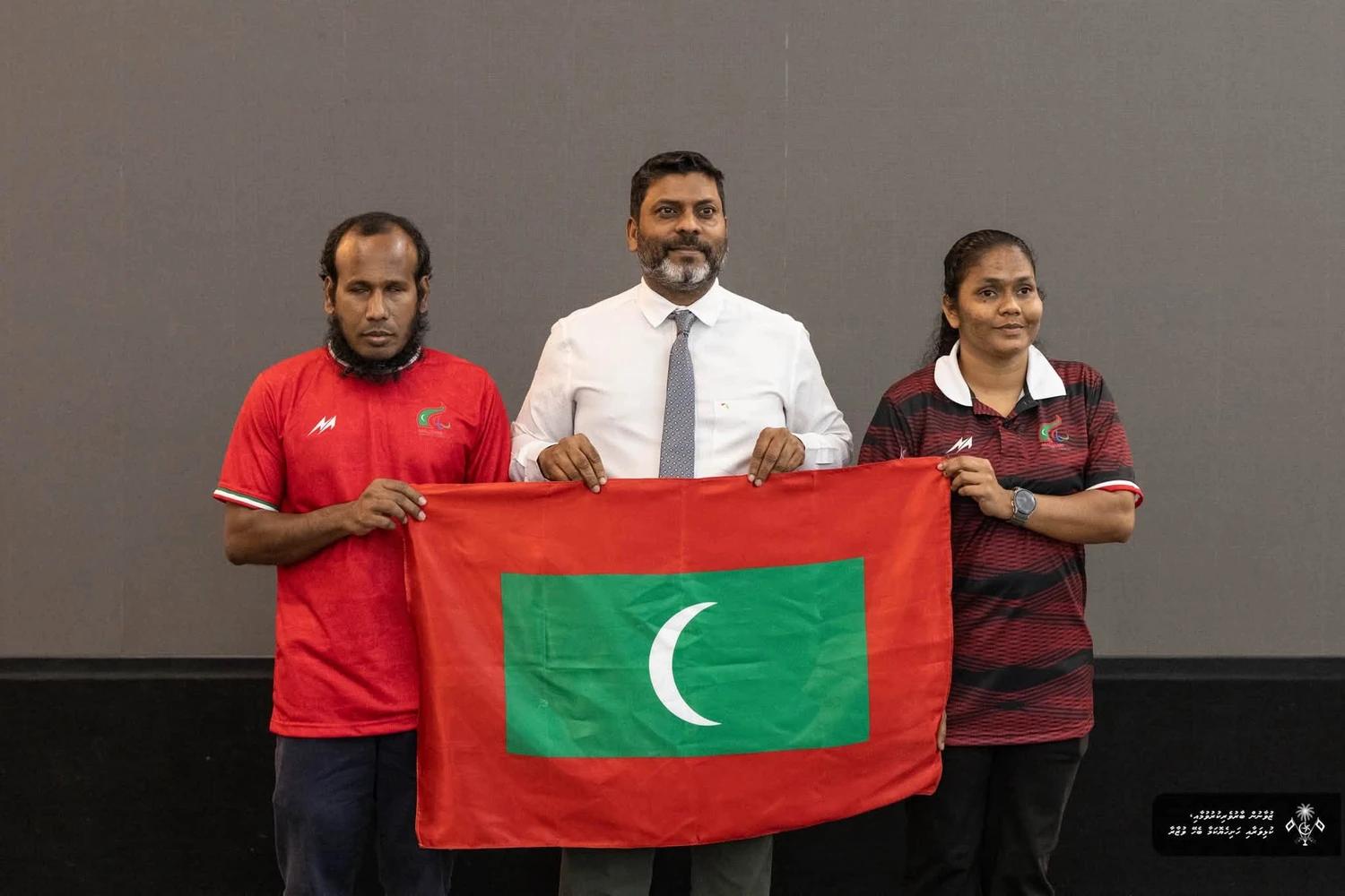 "100 ސީޓީއެފްޕީ" އަށް ތާއީދު ކުރި ފުރަތަމަ މިނިސްޓަރަކަށް މިނިސްޓަރ ރާފިއު!