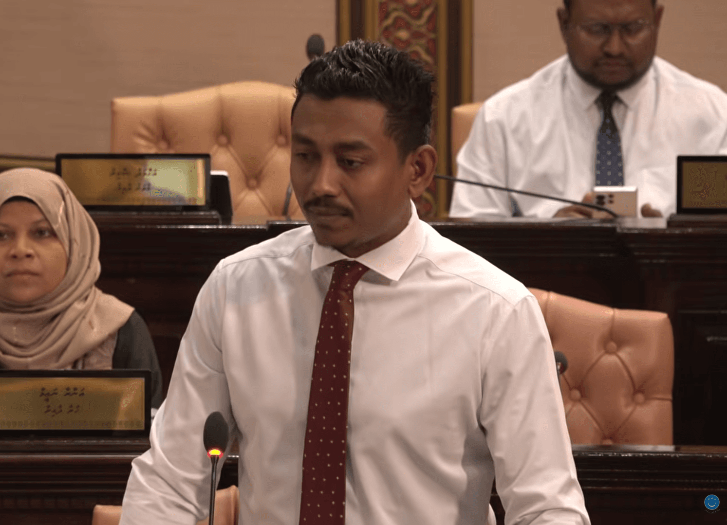 ރައްޔިތުންގެ ބުރަ ލުއިކުރުމަށް ޖީއެސްޓީއަށް ގެންނަ އިސްލާހުތަކަށް މެންބަރު މަމްދޫހު ތާއީދުކުރައްވައިފި