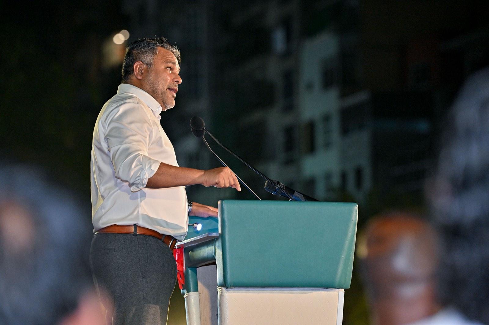 ރައީސް ޑރ. މުޢިއްޒަކީ ރައްޔިތުންނާ ގާތުން މަސައްކަތްކުރައްވާ ބޭފުޅެއް: ޝިޔާމް