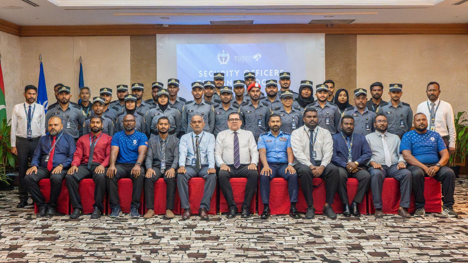 އެމްއޭސީއެލްގެ ސެކިއުރިޓީ އޮފިސަރުން ތަމްރީނުކުރުމުގެ ޕްރޮގްރާމްގެ ފުރަތަމަ ބެޗް އިފްތިތާހުކޮށްފި