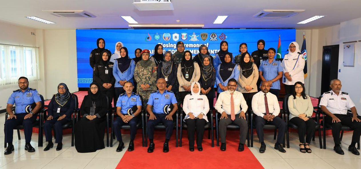 ޓްރެއިނިންގ ފޯ ވިމެން މެންޓަރސް ޕްރޮގްރާމް ނިންމުމުގެ ރަސްމިއްޔާތު ބާއްވައިފި