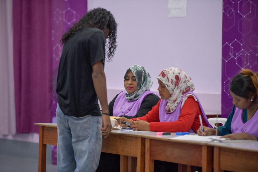 ރީ-ރަޖިސްޓްރޭޝަނަށް އިތުރު ފަސް ދުވަސް ދީފި