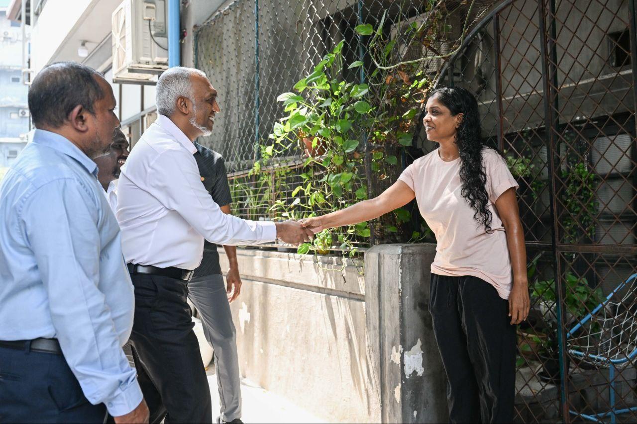 ރައީސް ޑރ. މުއިއްޒު، ޕީއެންސީ ކެންޑިޑޭޓުންނަށް ދޮރުންދޮރަށް ކެމްޕެއިން ފައްޓަވައިފި