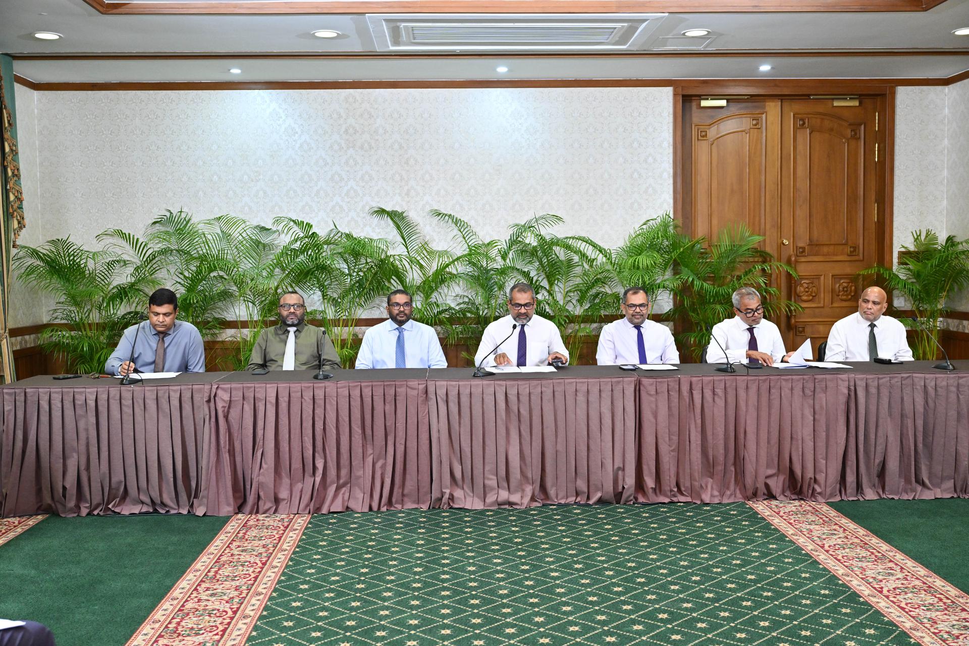 ޚަރަދުކުޑަކުރުމުގެ ފިޔަވަޅު އަޅާނީ ރައްޔިތުންނަށް އިތުރު ތަކުލީފު ނާންނާނެގޮތަށް - ވަޒީރުންގެ ޚާއްޞަ ކޮމިޓީ