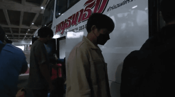 ހޮރްމޫޒް ކަނޑުއޮޅިން ހަމަލާދިން ތައިލެންޑުގެ ބޯޓުގެ ފަޅުވެރިން ރައްކާތެރިކަމާއެކު ބެންކޮކަށް