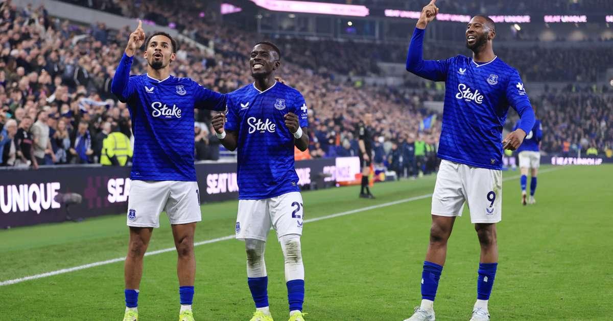 ޖެހިޖެހިގެން 4 މެޗުން ޗެލްސީ ބަލިވެ ލީގުގެ ގަދަ ހަތަރެއްގެ ދަތުރަށް އިތުރު ހުރަސްތަކެއް