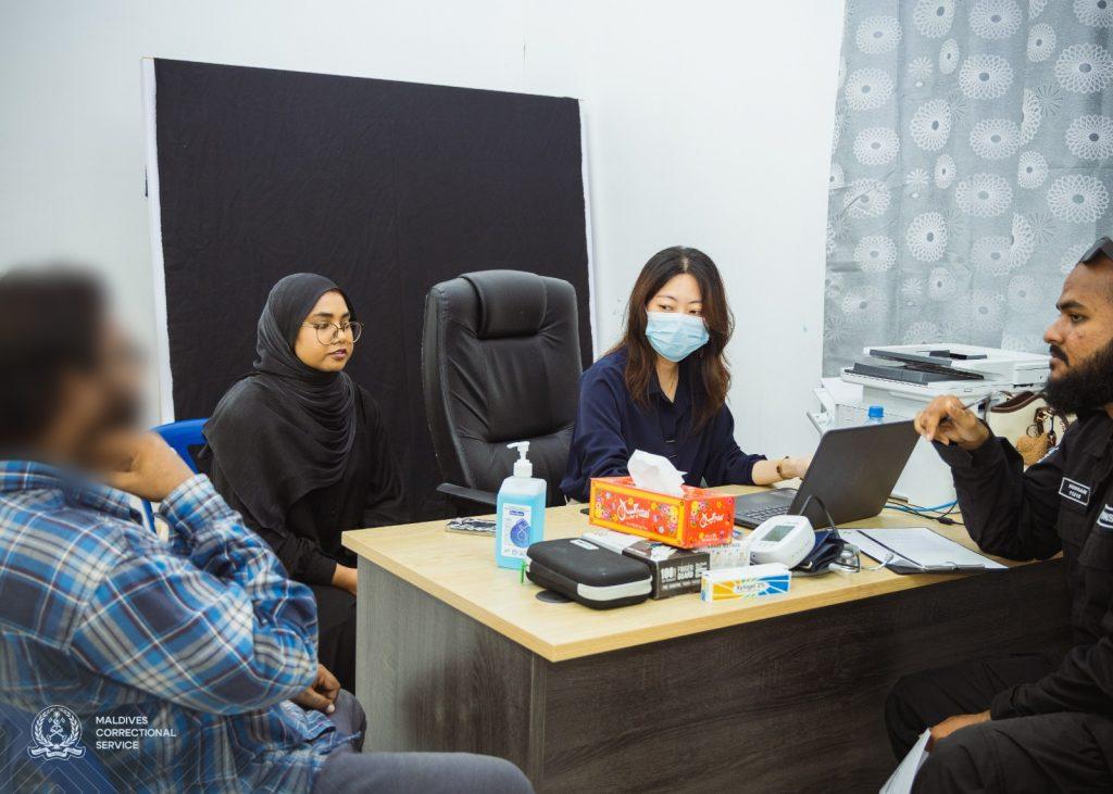 އައްސޭރި ޖަލުގައި ޚާއްޞަ ބަލިތަކުގެ ޑޮކްޓަރުންނާއެކު މެޑިކަލް ކޭމްޕެއް ބާއްވައިފި