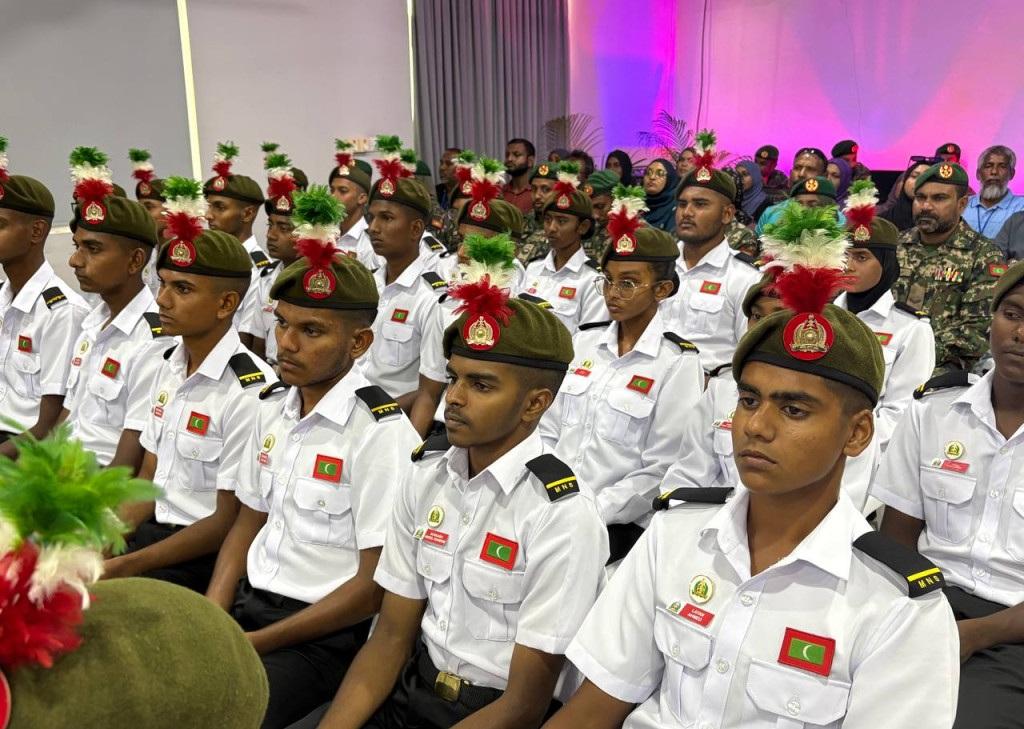 ވަތަނީ ޚިދުމަތުގެ ފުރަތަމަ ބެޗުގައި ތަމްރީނުވި ގިނަ ކުދިން ތިބީ ވަޒީފާގައި: ރައީސް