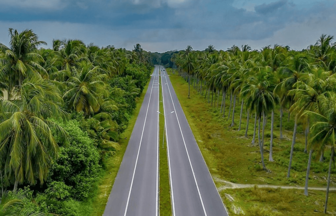 ކަރަންޓުގައި ޖެހިގެން ފިހުނު ކުއްޖާގެ ހާލު ސީރިއަސް، ފަރުވާދެނީ ވެންޓިލޭޓަރުގައި