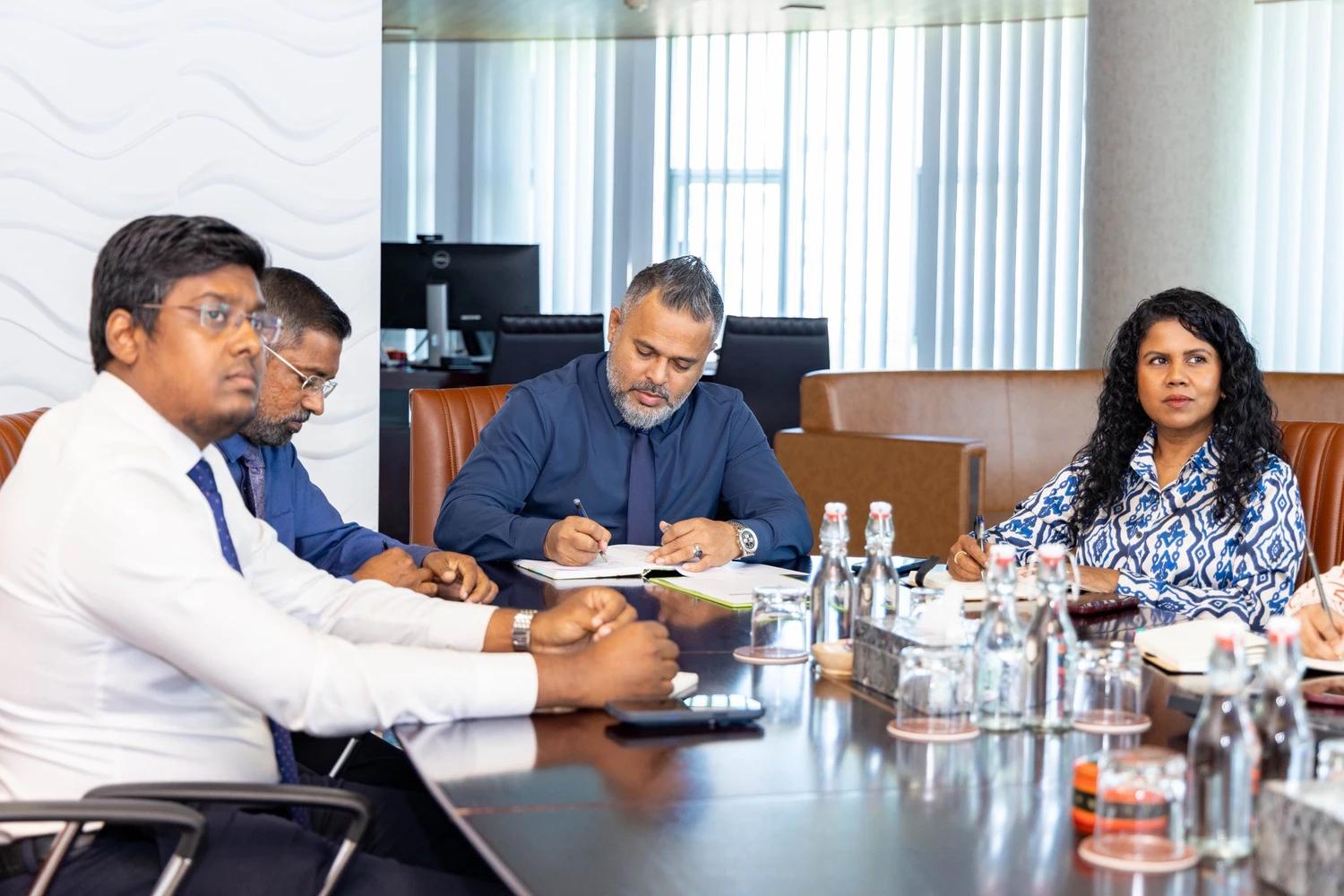 މަސްވެރިކަމާ ދަނޑުވެރިކަމުގެ ދާއިރާއިން ހުރި ފުރުސަތުތަކާ ގުޅޭގޮތުން މަޝްވަރާކޮށްފި