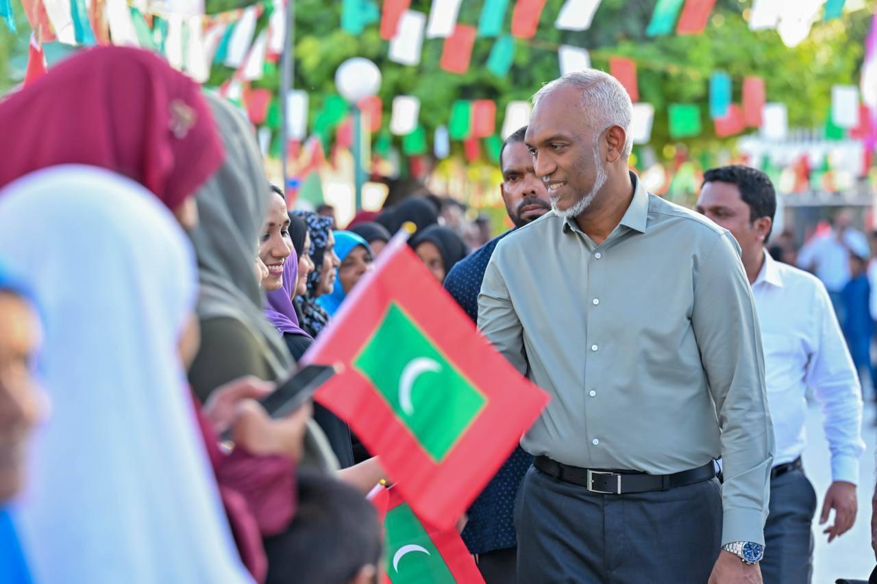 އިޙްތިރާމް ކުރުން އަށަގެންނެވުމުގެ ޤައުމީ ކެމްޕެއިން: ދިވެހި ޤައުމިއްޔަތު ދިރުވުމަށް އެޅޭ މުހިއްމު ފިޔަވަޅެއް
