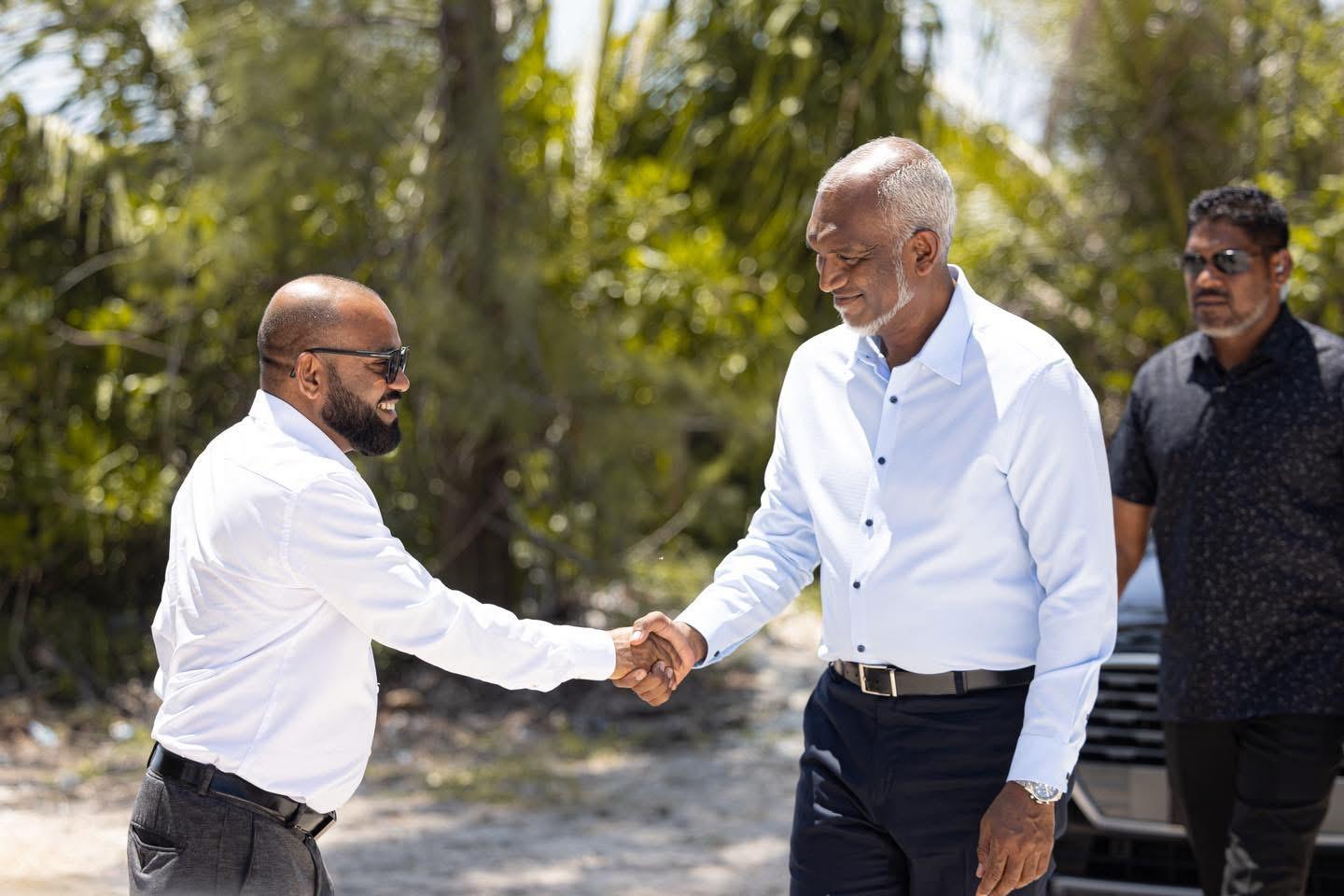 މުޖޭ އާއިރައީސް މުޢިއްޒު