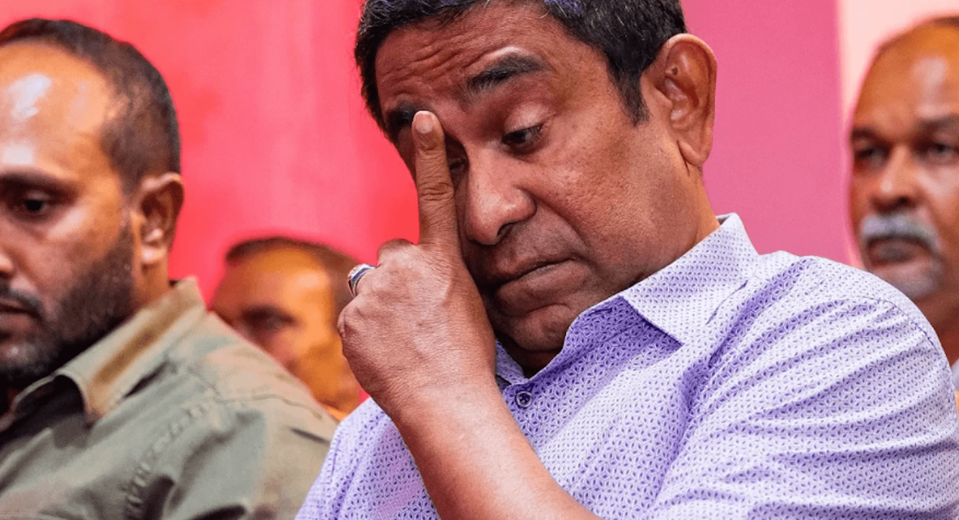ޔާމީނު އޭނާގެ އަމިއްލަ ވެރިކަމަށް ހަޖޫ ޖެހުން