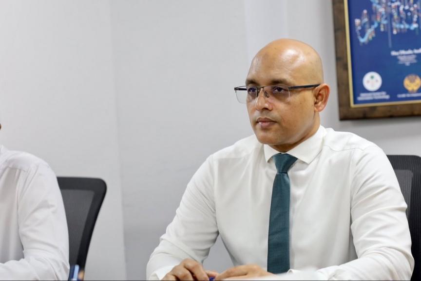 ރާއްޖޭގެ ބިމަކުން އެއްވެސް އިންޗިއެއް ބޭރުގެ ބަޔަކަށް ނުވިއްކާ: މާލީ ވަޒީރު
